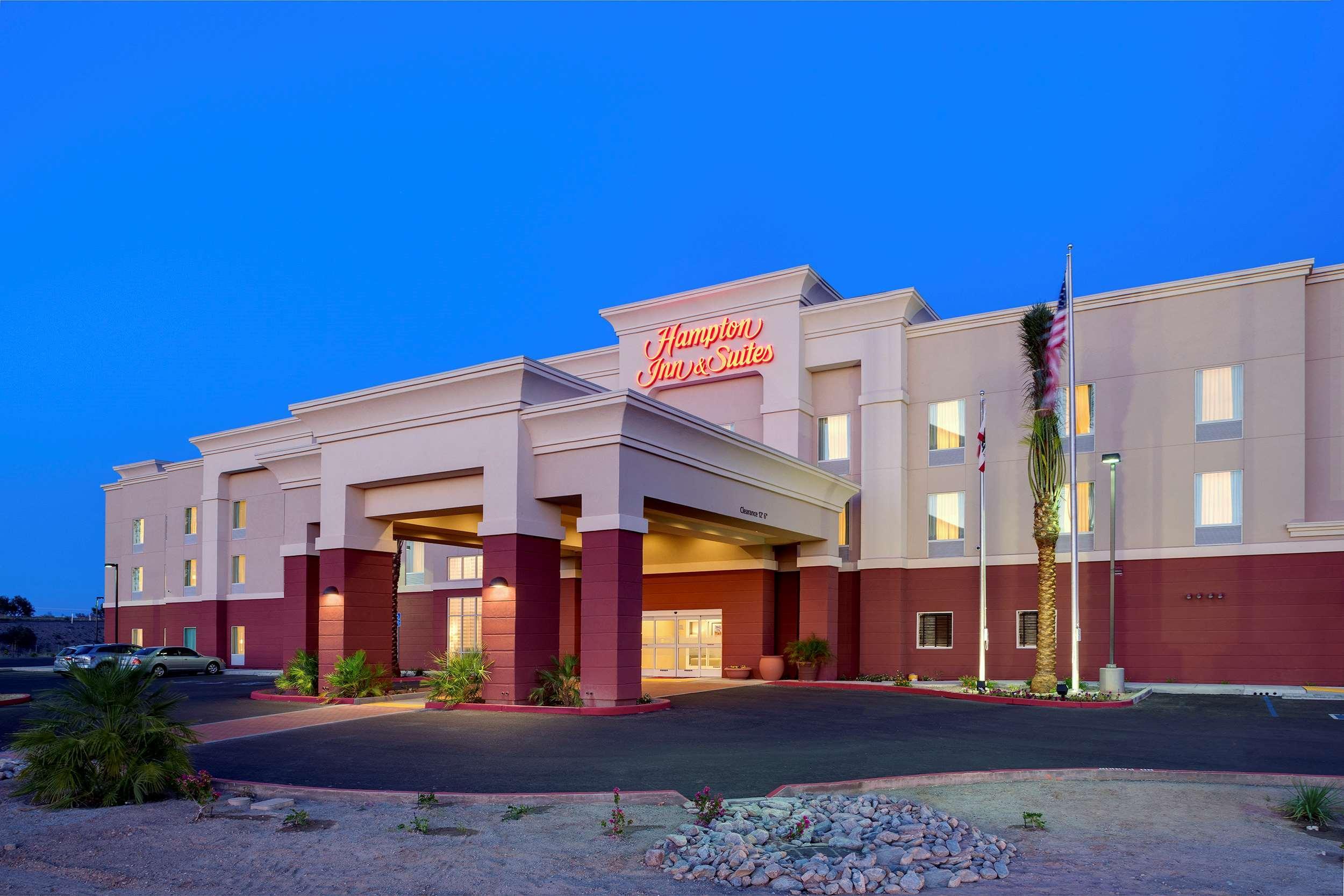 Hampton Inn & Suites Blythe, Ca Exteriör bild